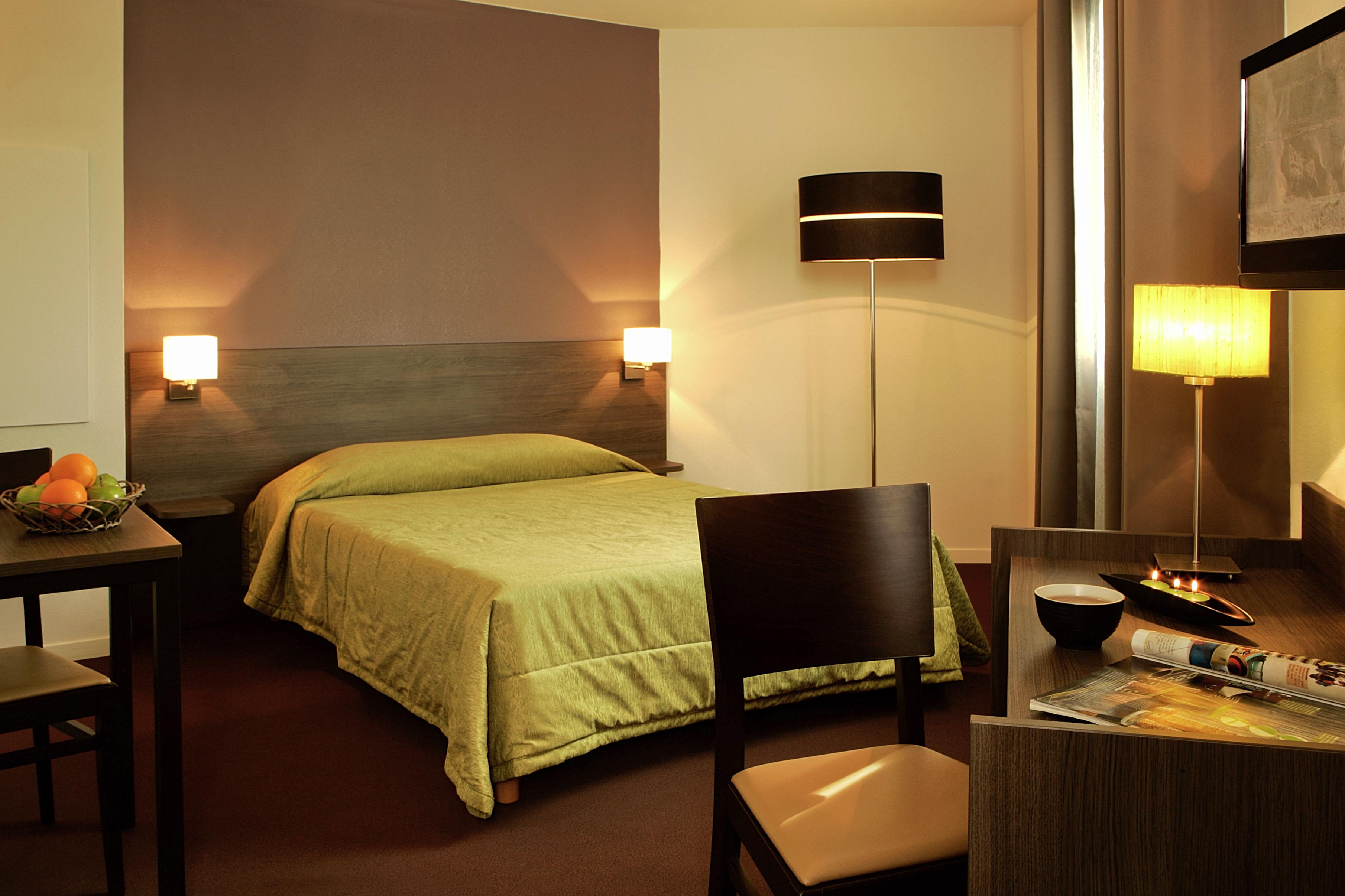 Appart'Hotel Vacanceole Paris Quai De Marne - Ex Adagio Nogent-sur-Seine Стая снимка