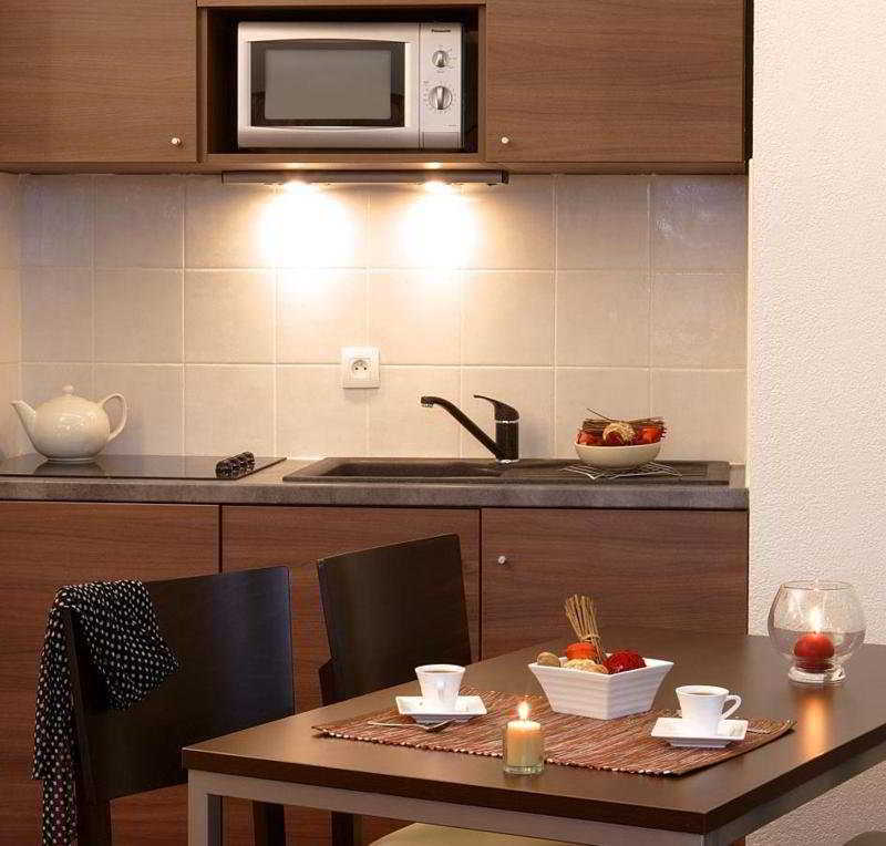 Appart'Hotel Vacanceole Paris Quai De Marne - Ex Adagio Nogent-sur-Seine Екстериор снимка