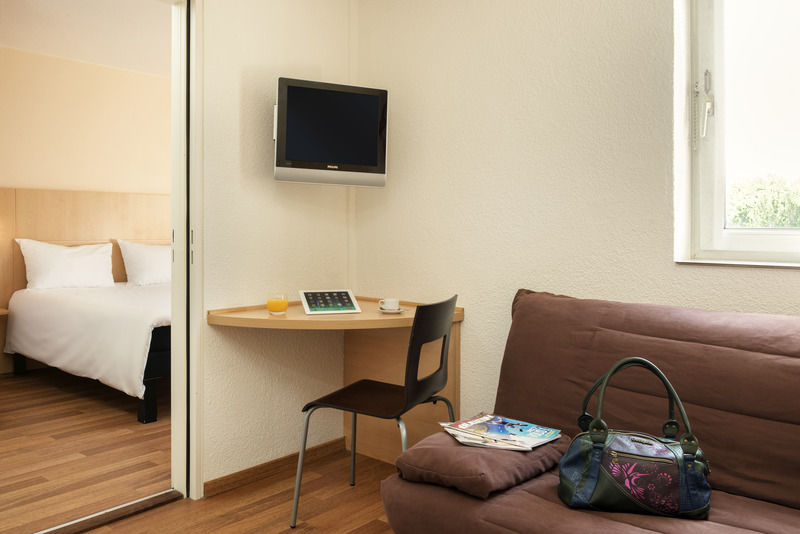 Appart'Hotel Vacanceole Paris Quai De Marne - Ex Adagio Nogent-sur-Seine Екстериор снимка
