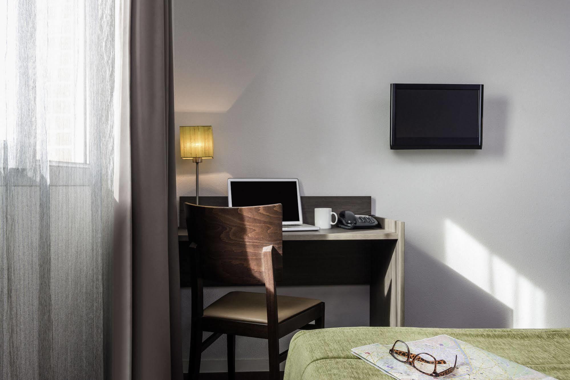 Appart'Hotel Vacanceole Paris Quai De Marne - Ex Adagio Nogent-sur-Seine Екстериор снимка